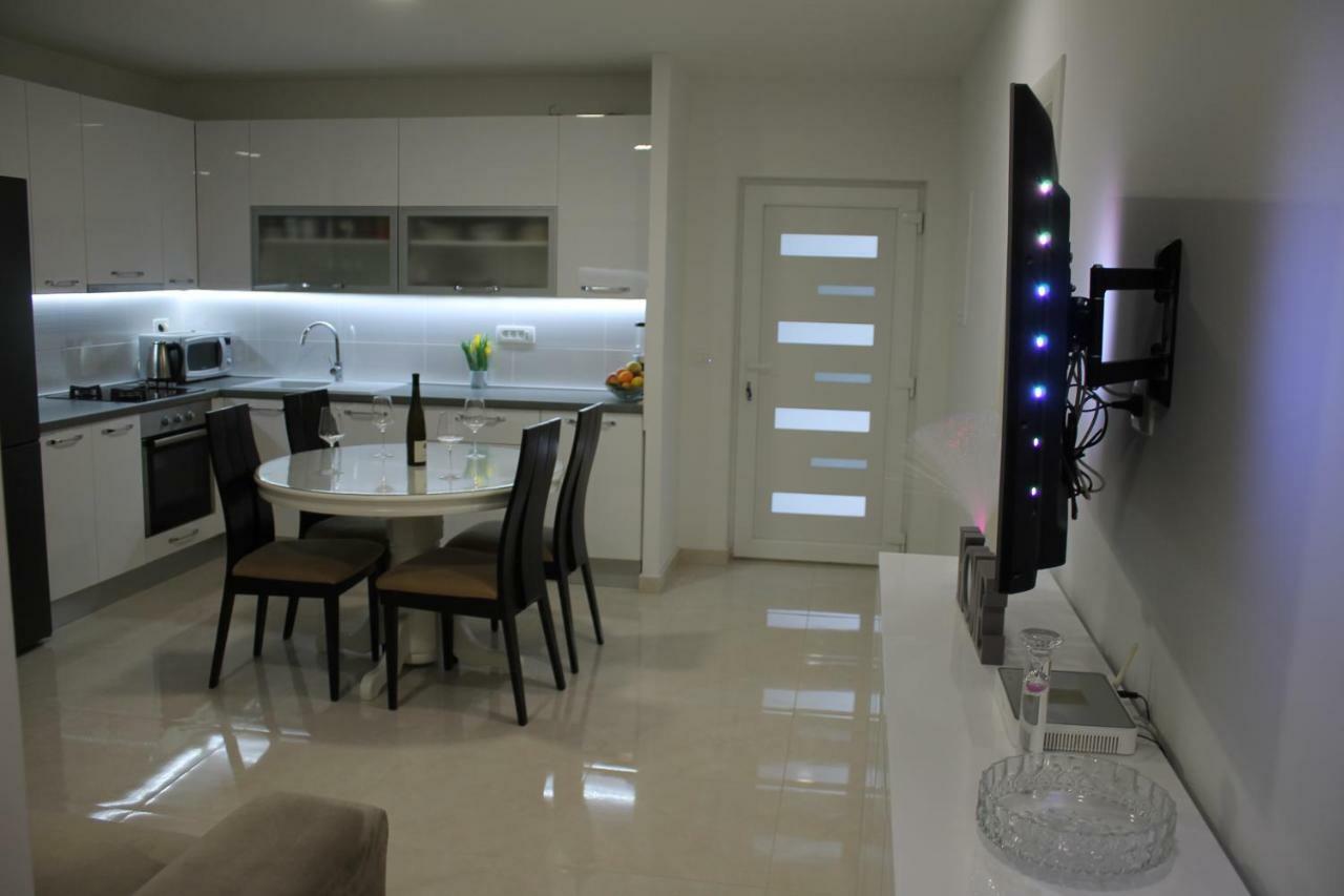 Apartments Valentino Gradac  Zewnętrze zdjęcie